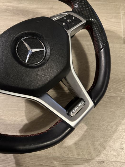 Волан Mercedes W212 AMG Мерцедес с пера