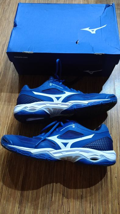 Маратонки MIZUNO за волейбол