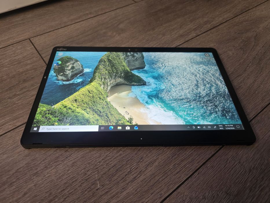 Fujitsu Stylistic Q738