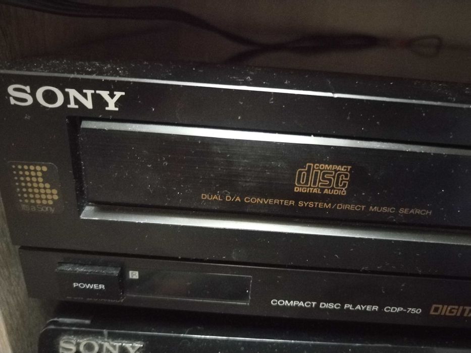 Cd player Sony CDP 750