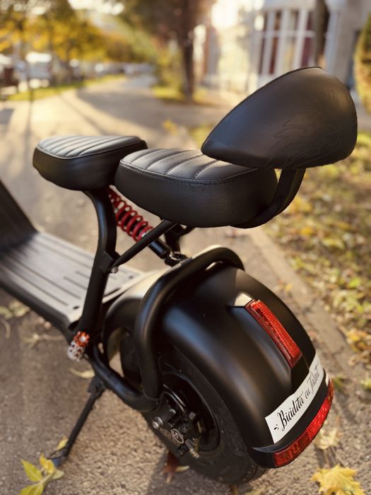 Vând trotinetă electrică / scuter electric tip Harley