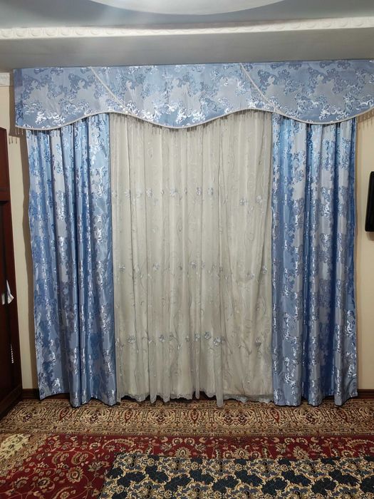 Продам тюл, занавески, защитник и карниз! Длина карниза: 2м, 80см.