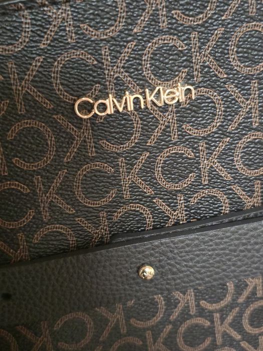 Calvin Klein оригинална дамска чанта