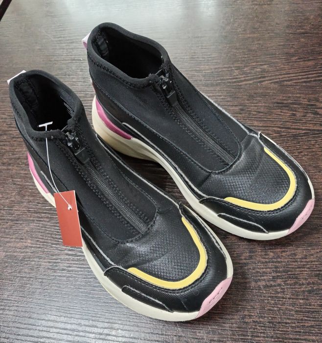 Продам весенние ботинки на девочку