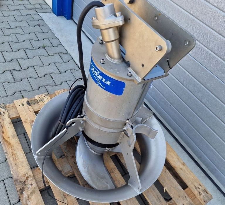 Pompă  Sumesibilă Mixer POMPE FLYGT TIP PP ULTRA LOW HEADestecare /Bazine.Flygt 4680 Trifazic Nou 25 KW