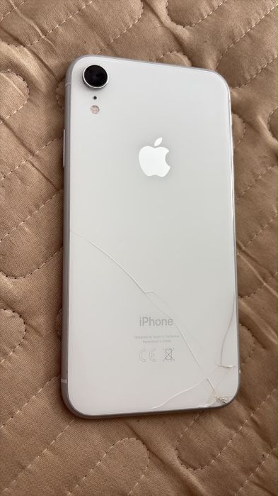 Iphone xr.       .