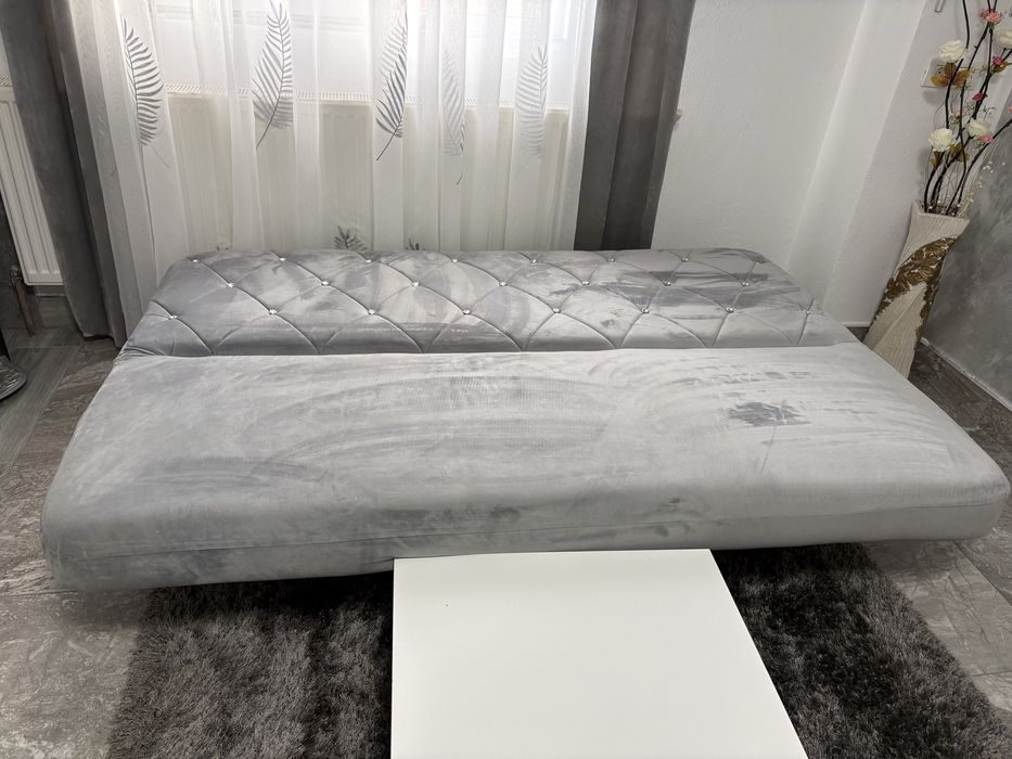 Canapea extensibila+ masuta