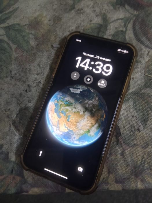 Продам телефон в хорошем состояние