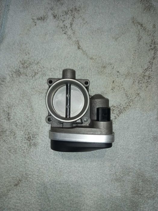 Дросел Клапа от BMW e46 318i 2003г