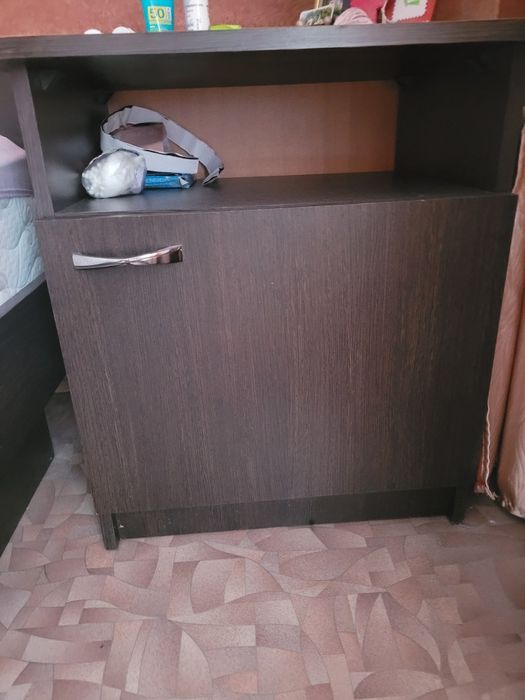 Продам предкроватные тумбочки