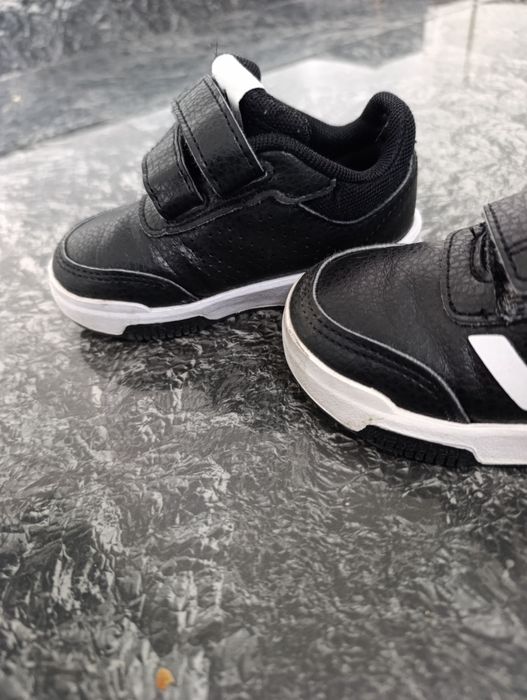 Adidasi adidas copii