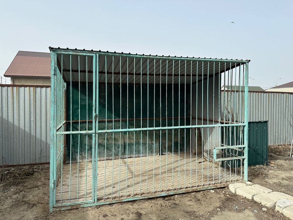 Продаётся вольер