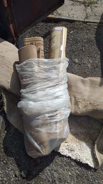 Продам ковры и коврики разные