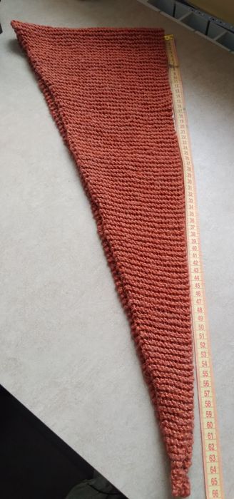 Набор шапка-бини и шарф-бактус