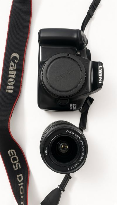 Canon  EOS 1100D