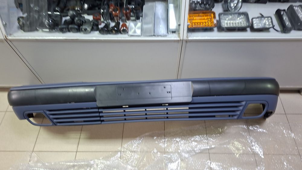 Бампер 210 мерседес