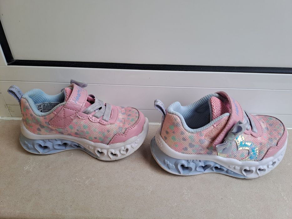 Маратонки Skechers flutter heart lights