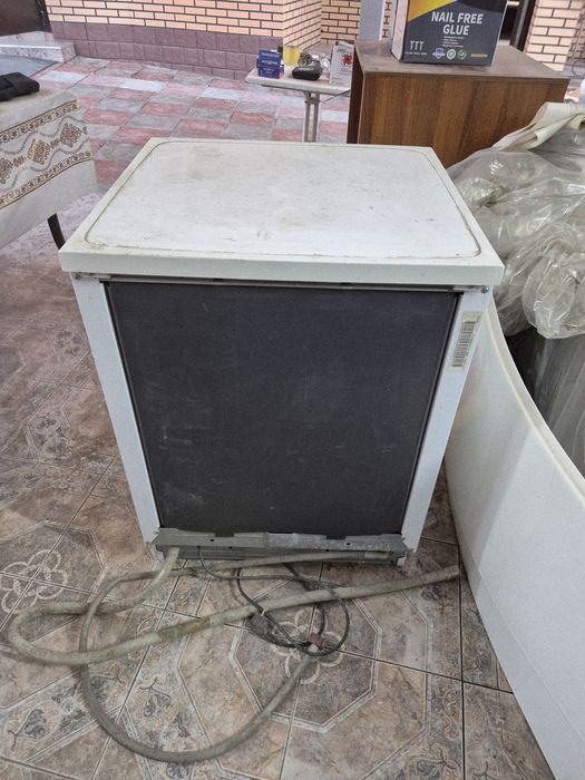 Продам посудомойку indesit