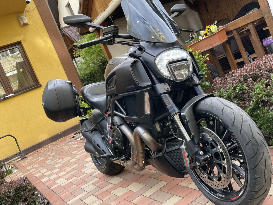 Ducati Diavel Dark