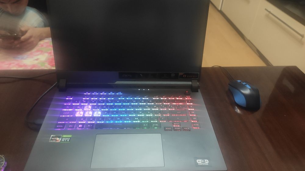 Продам ноутбук ASUS ROG Strix G513