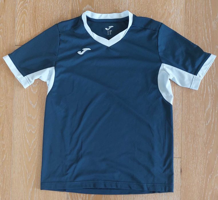 Комплект спортни дрехи за дете 140-146 см - 6 броя отлично запазени