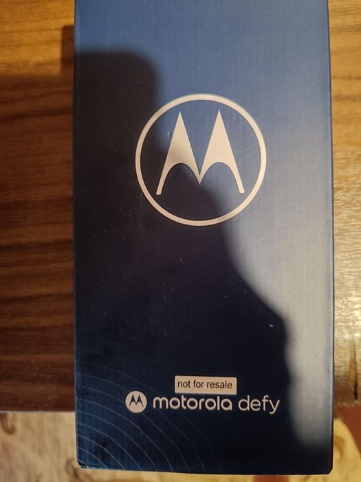 Motorola defy чисто нов
