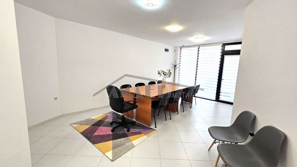 Партерен офис в кв.Кършияка - 310 евро