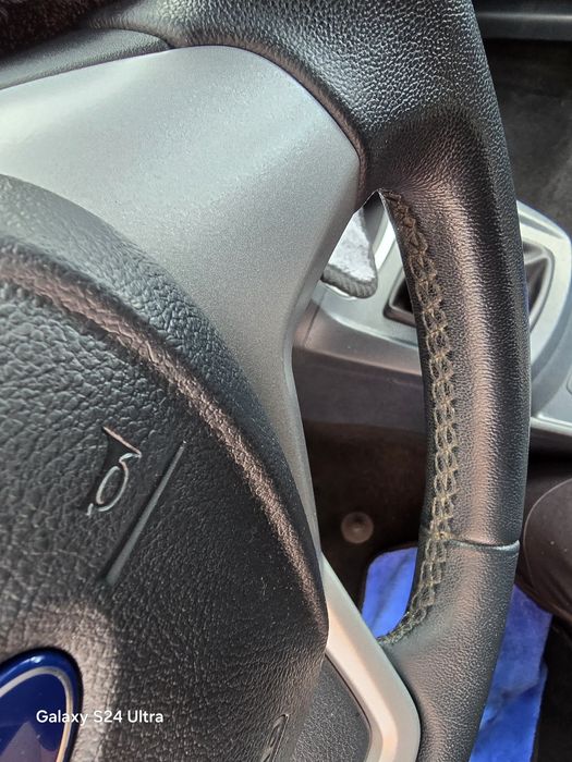 Serviciile de detailing și polimerizare faruri