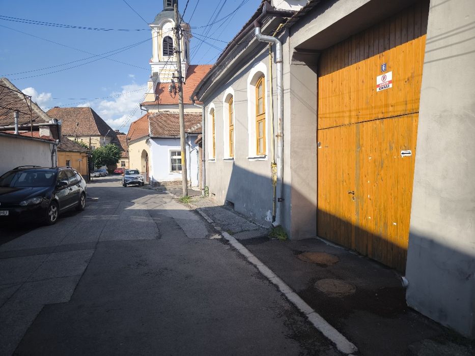 Apartament la casă - zonă centrală