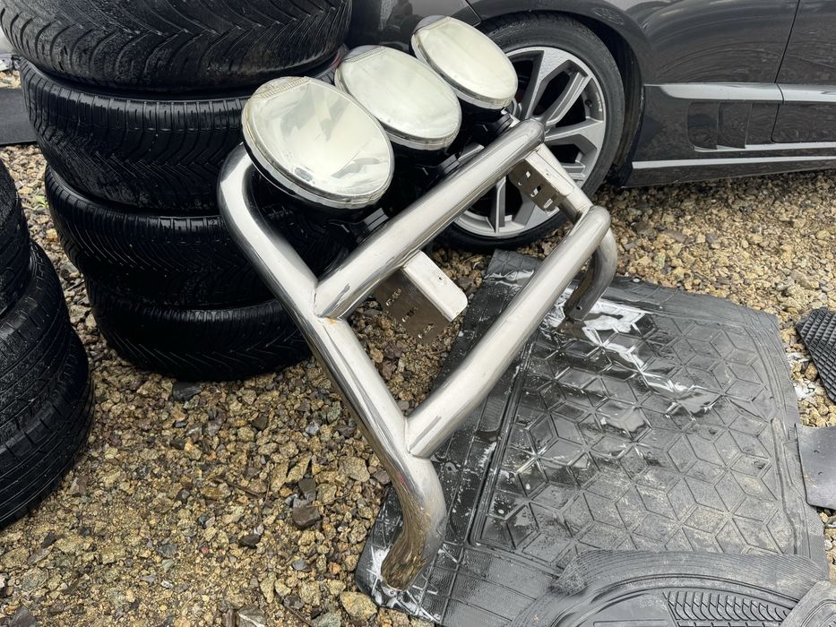 Ролбар с 3 допълнителни фара за Mercedes-Benz Vito Viano W639