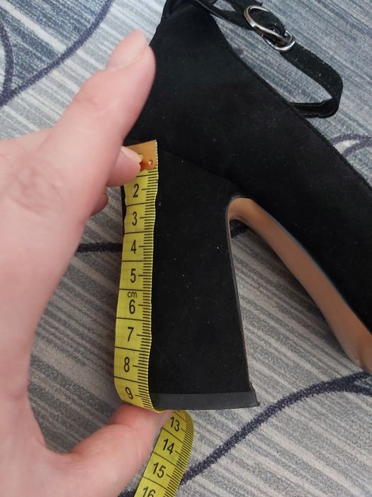 Продам туфли черного цвета