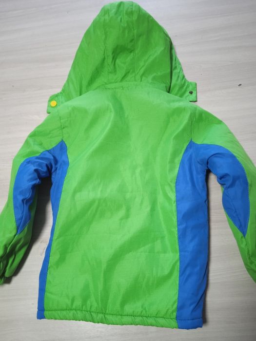 Продам куртку в отличном состоянии