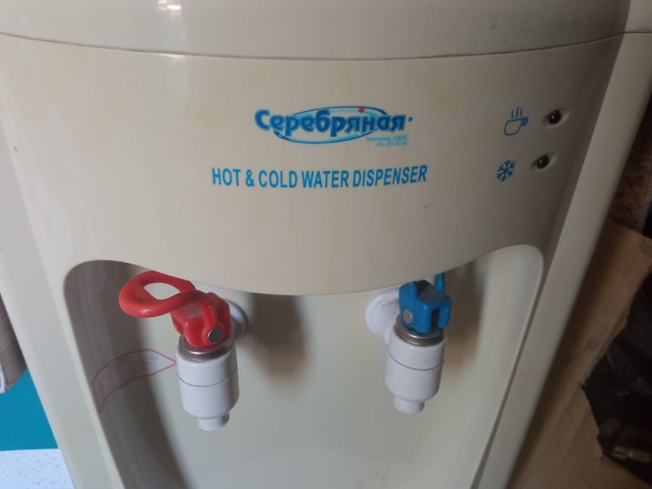 Продам деспансер для воды
