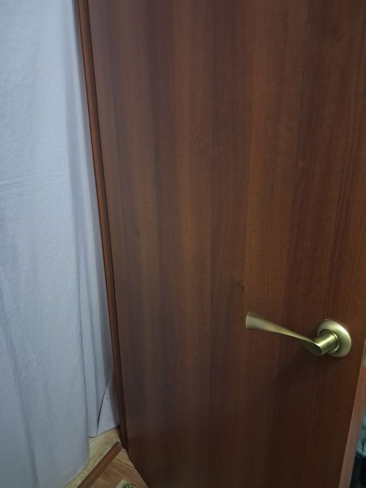 Продам межкомнатные двери