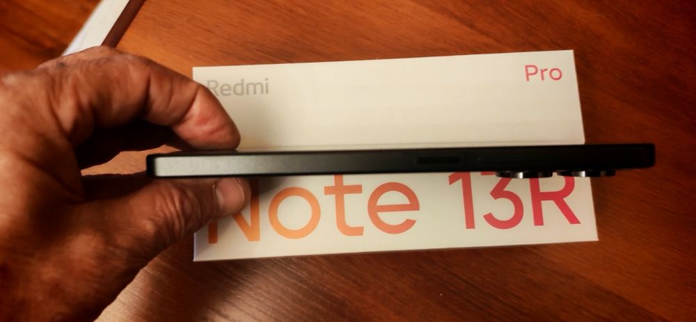 Перфектум  мобайл+ GSM, редми 13 про, 8+8 ,256,в идеальном состоянии