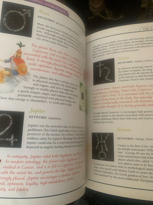 Astrology guide Julia&Derek Parker