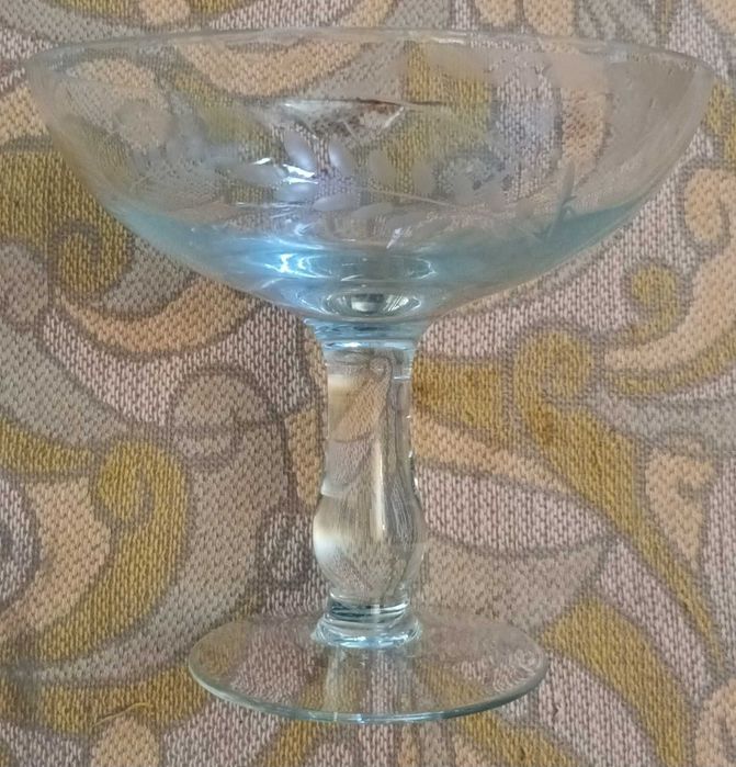 Ваза стеклянная для сладостей и фруктов