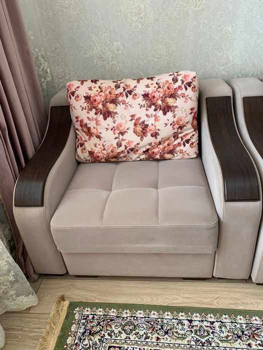 Срочно продам ДИВАН