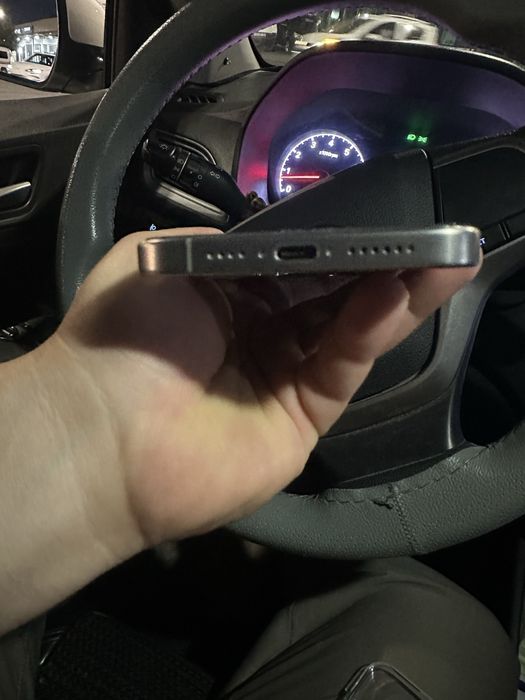 Iphone 15 pro Max Sim/eSim. Сотилади Идеал 88 ёмкость