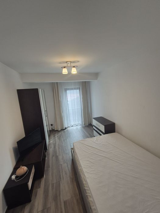 Închiriez apartament cu 2camere decomandate