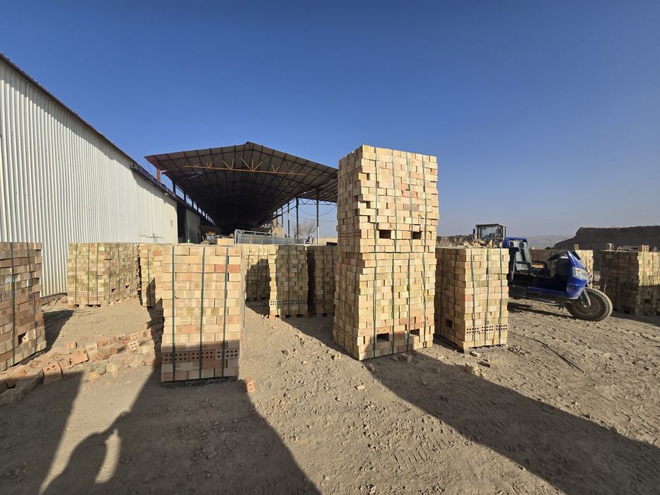 Гишт Завод. Пишган гишт.