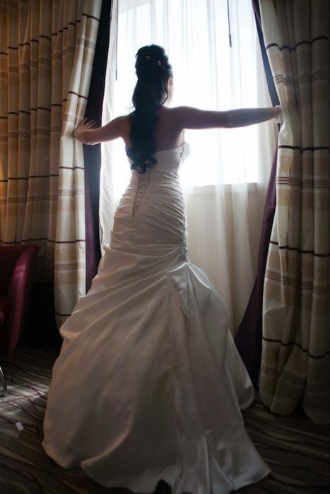 Сватбена рокля от дизайнер Demetrius