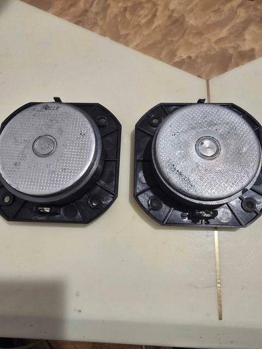 Vând Twittere, difuzoare Magnat,difuzoare auto Eurotec, Beyma medii  bas 6B30 P, DC auto Pioneer DEH 2300