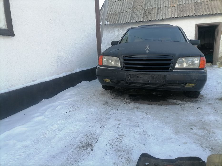 Продам обмен Мерс С 220