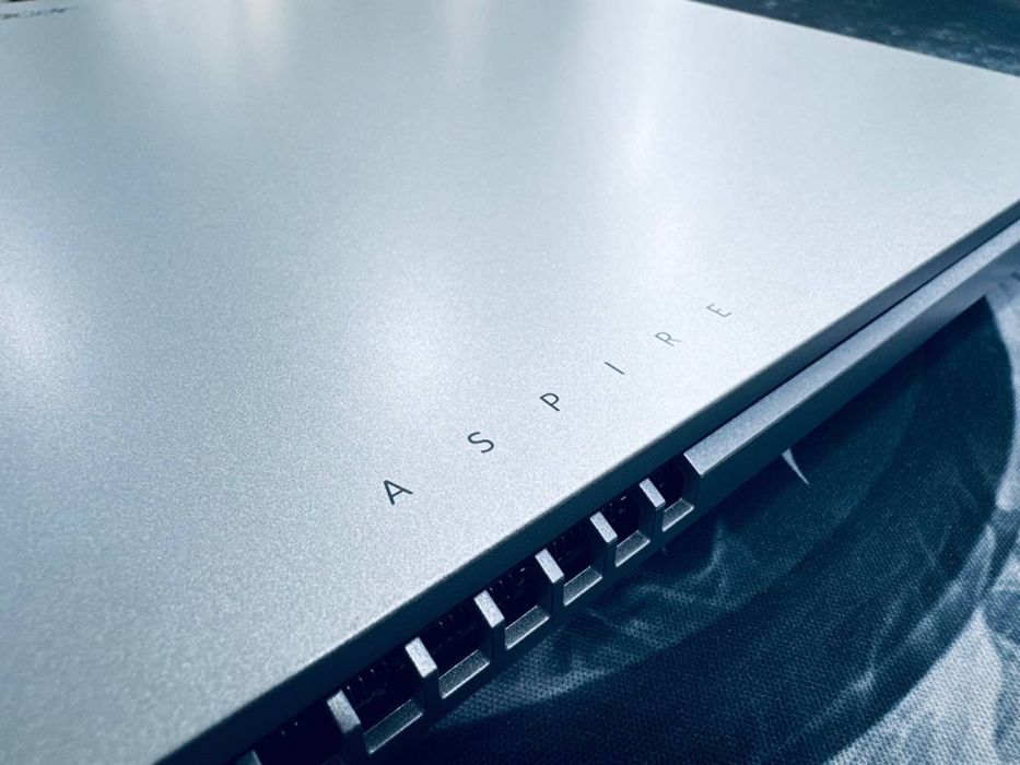 acer Aspiro Go 15 core 3 N355 DDR5 8GB 128GB SSD