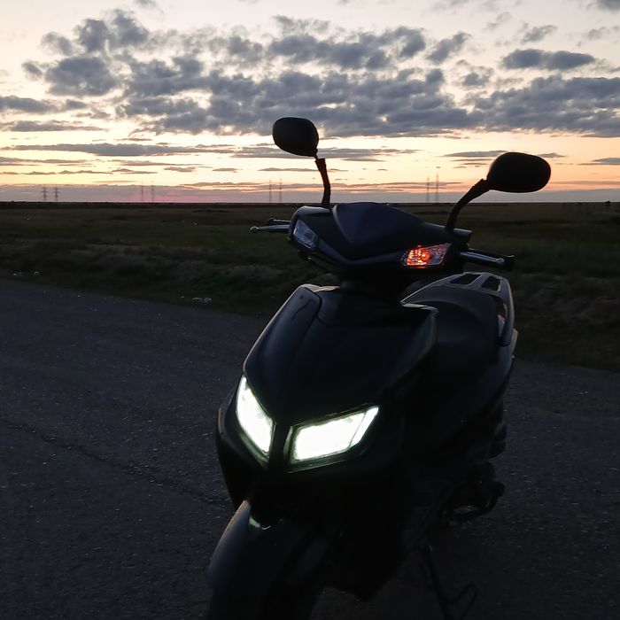 Продам м8 мопед лия 125