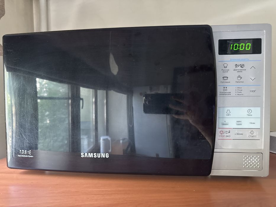 Продам Микроволновку  Samsung