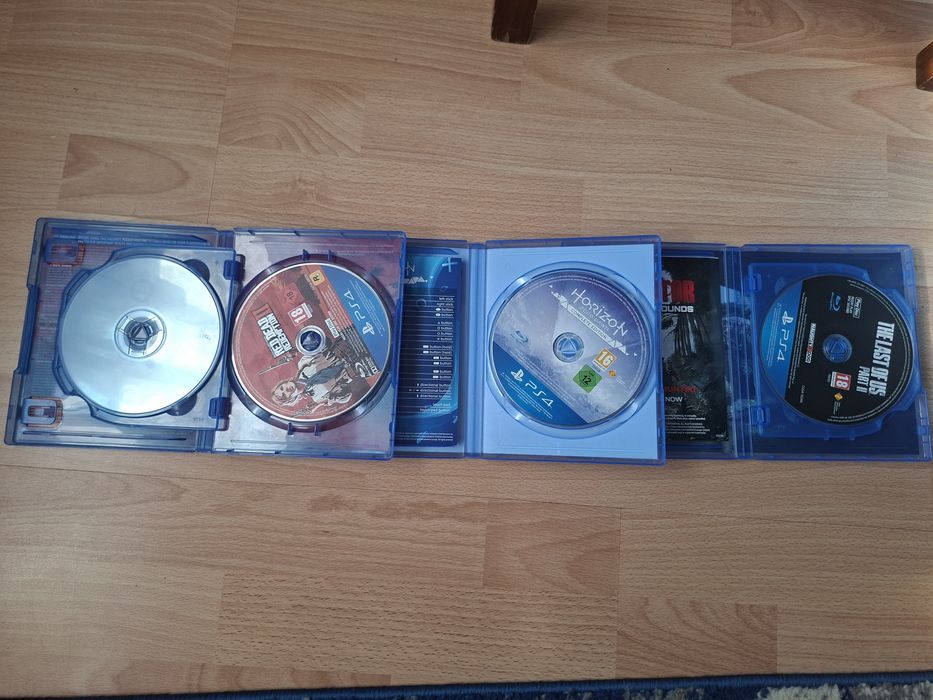 Pachet jocuri ps4: Red Dead Redemption 2, Horizon Zero Dawn, The Last of Us Part 2