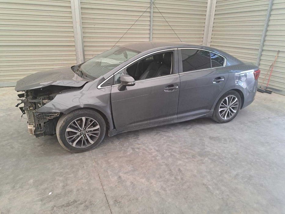 Toyota Avensis 1995 / 105 - avariata