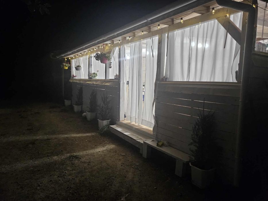 Каравана къмпинг китен